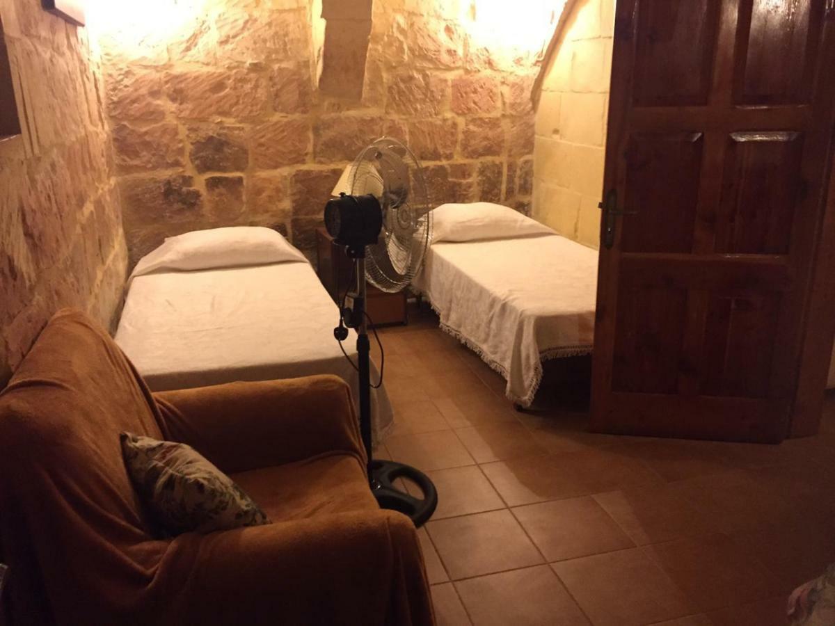 400Yr Farmhouse In Xaghra Gozo - Separate Rooms Экстерьер фото